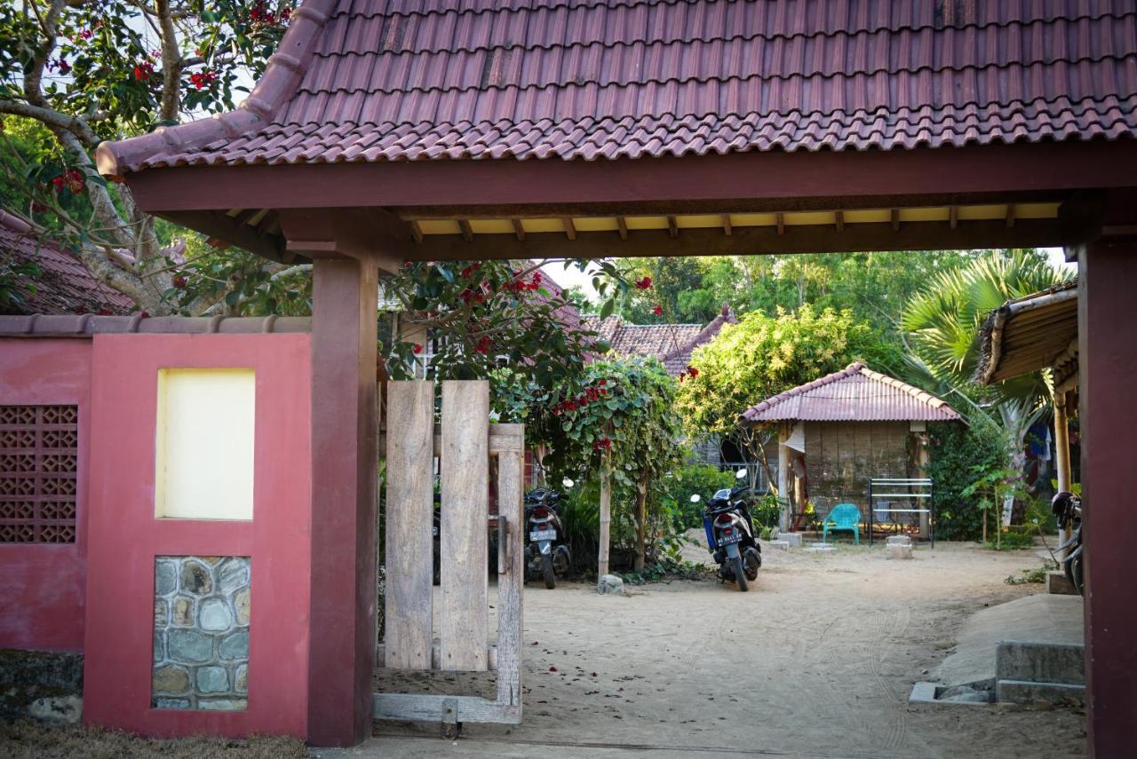 Harry'S Ocean House Pacitan Exterior foto