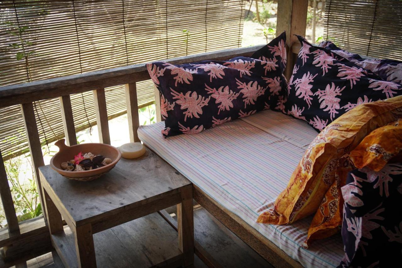 Harry'S Ocean House Pacitan Exterior foto