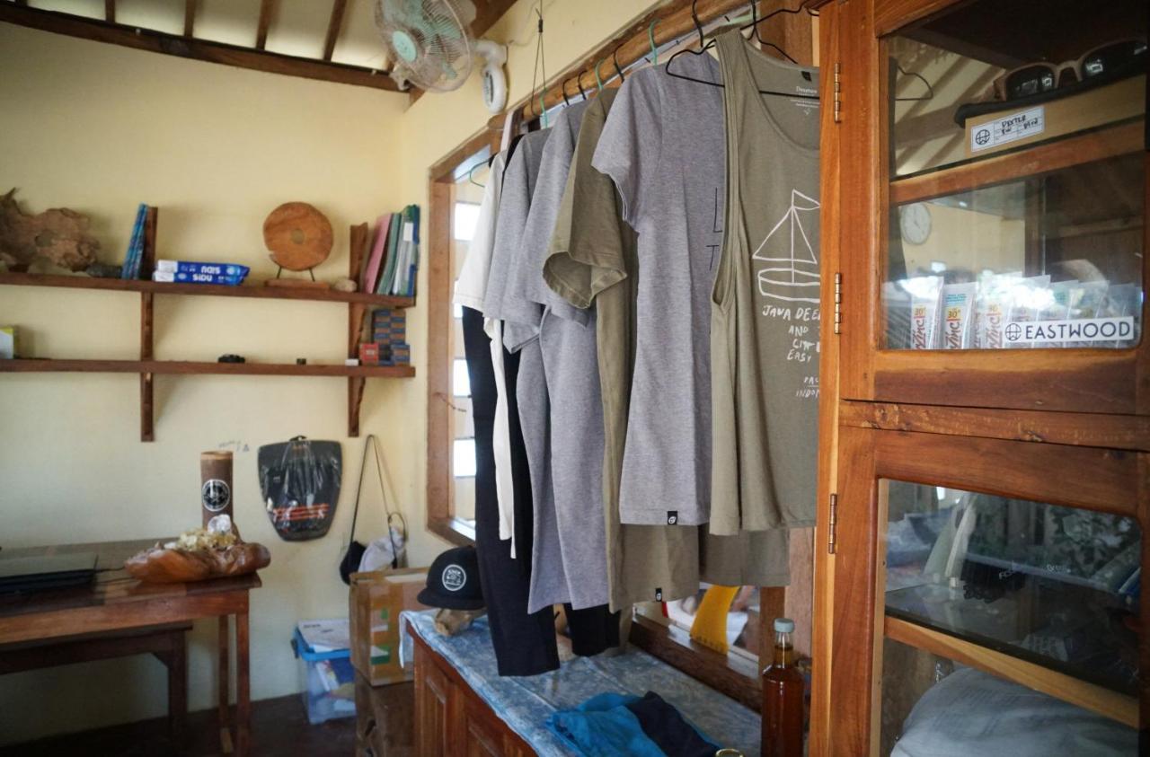 Harry'S Ocean House Pacitan Exterior foto