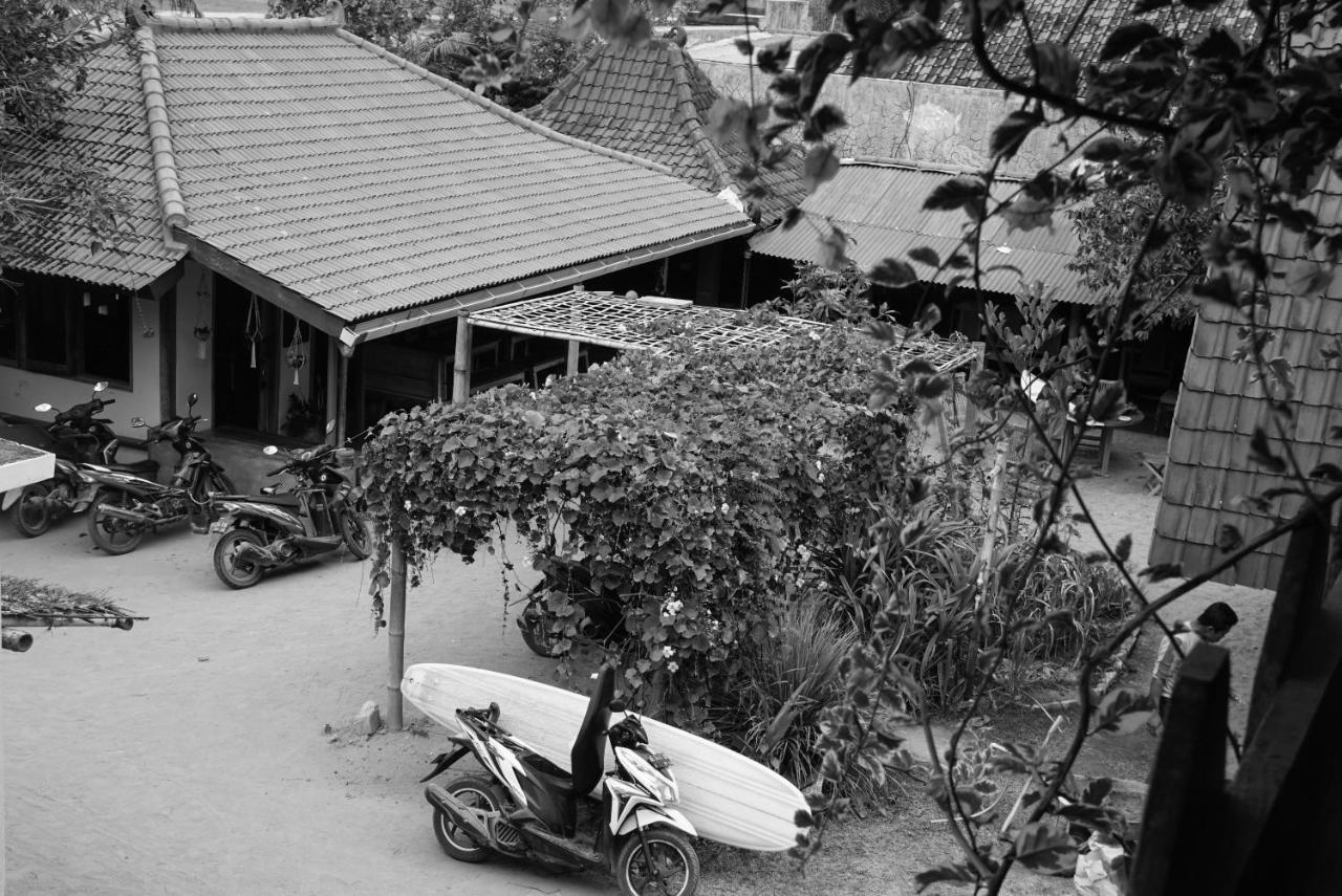 Harry'S Ocean House Pacitan Exterior foto