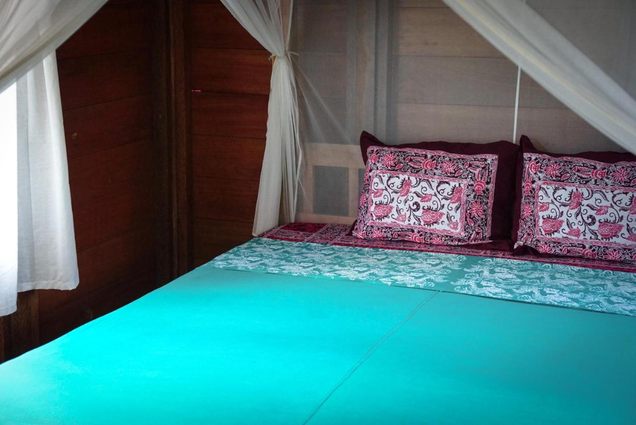 Harry'S Ocean House Pacitan Exterior foto